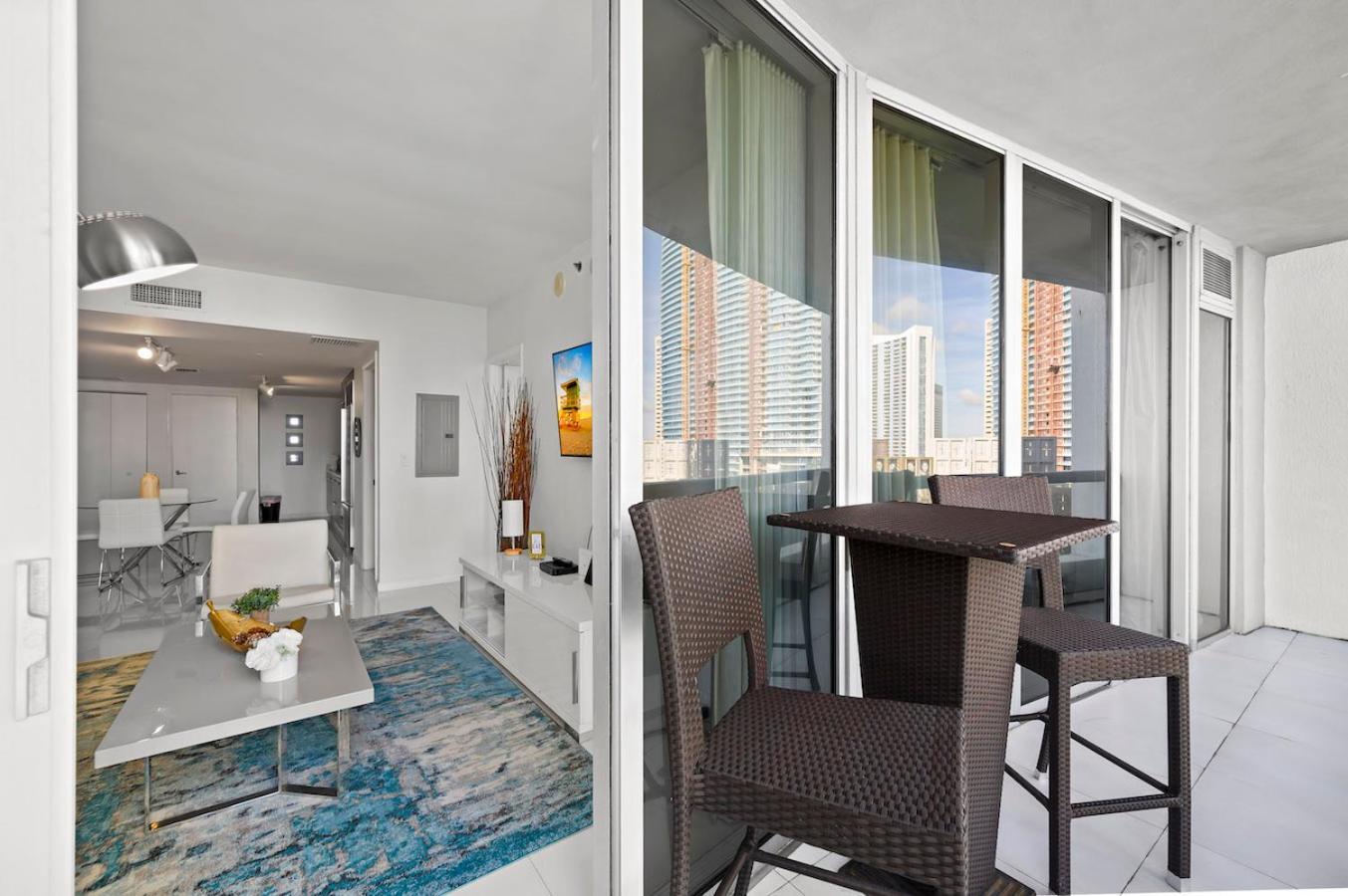 Luxury 1 Bedroom Condo W Icon Brickell-Waterviews Miami Exterior foto